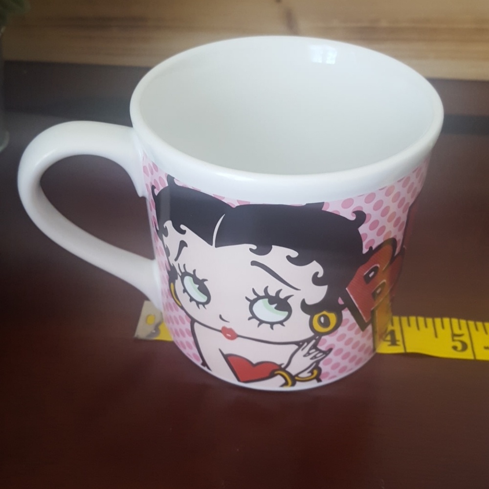 **SOLD** Betty Boop Ceramic Mug - Picture 7 of 8